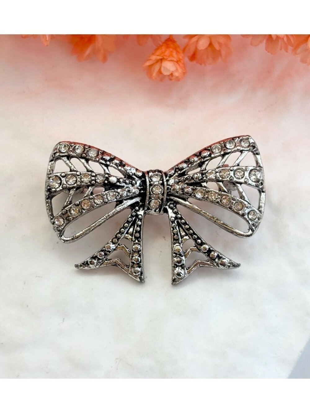 Mint Rhinestone Ribboned Bow Vintage Silver Toned Vintage Brooch | Lapel Pin